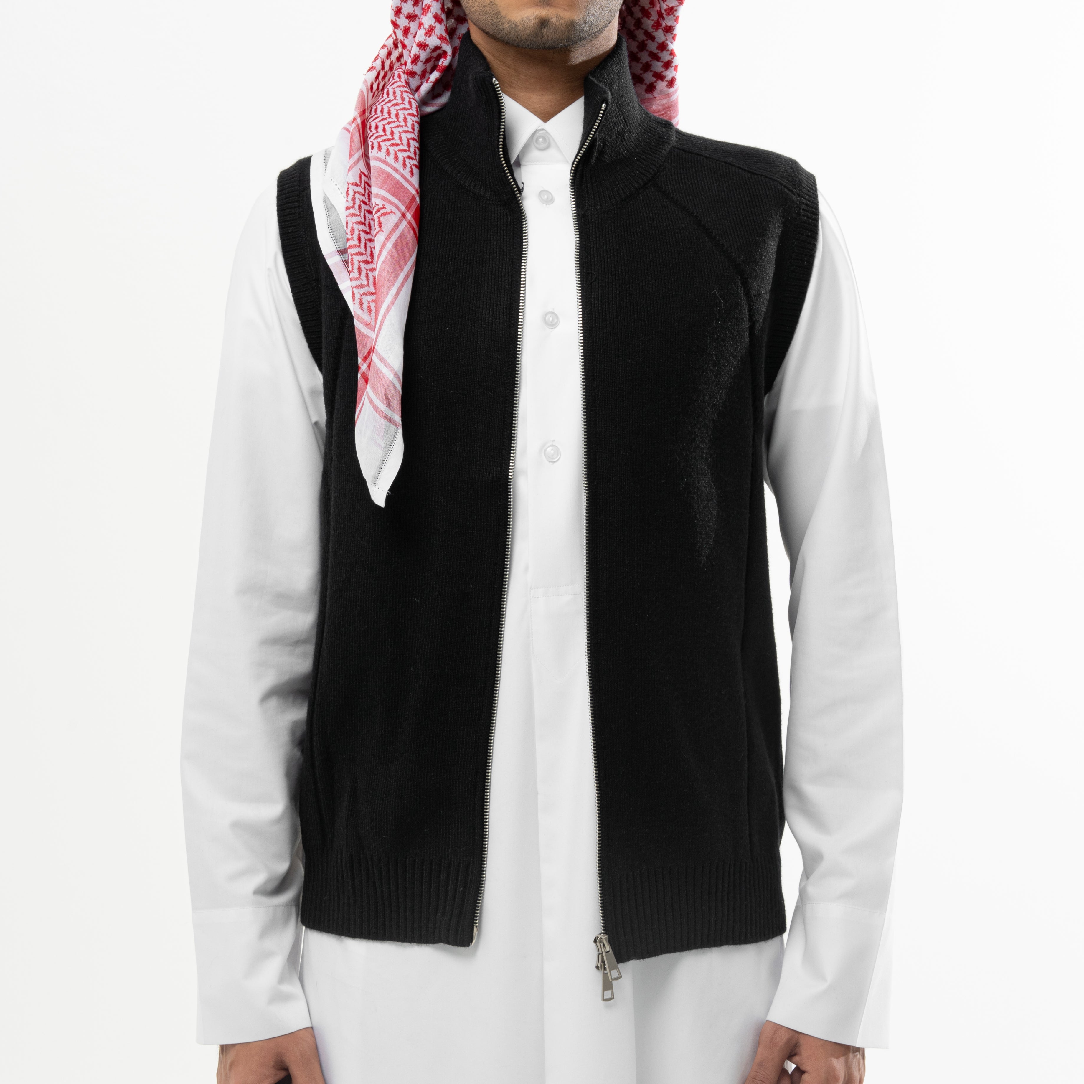 KNITTED VEST
