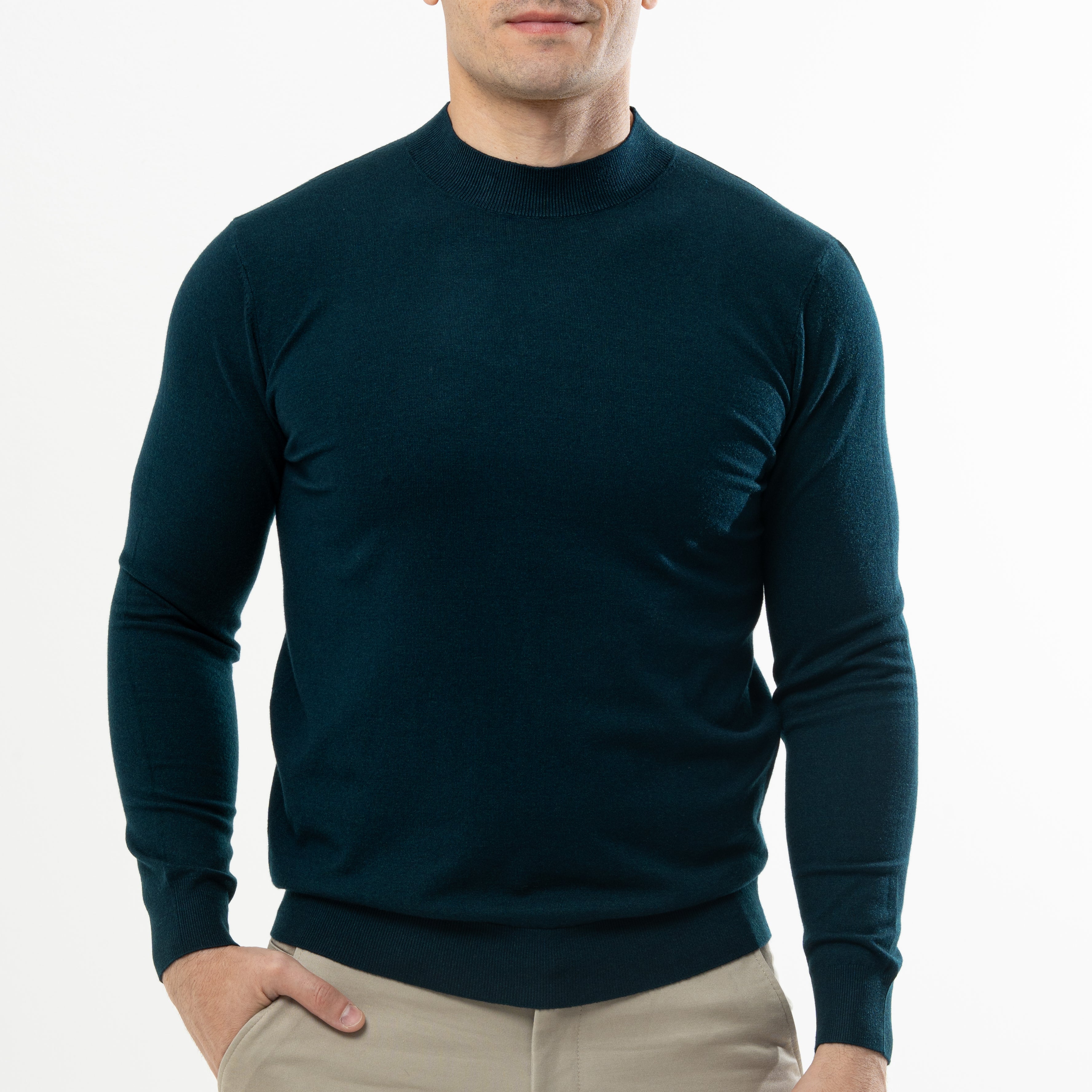 TURTLE NECK SWEATER