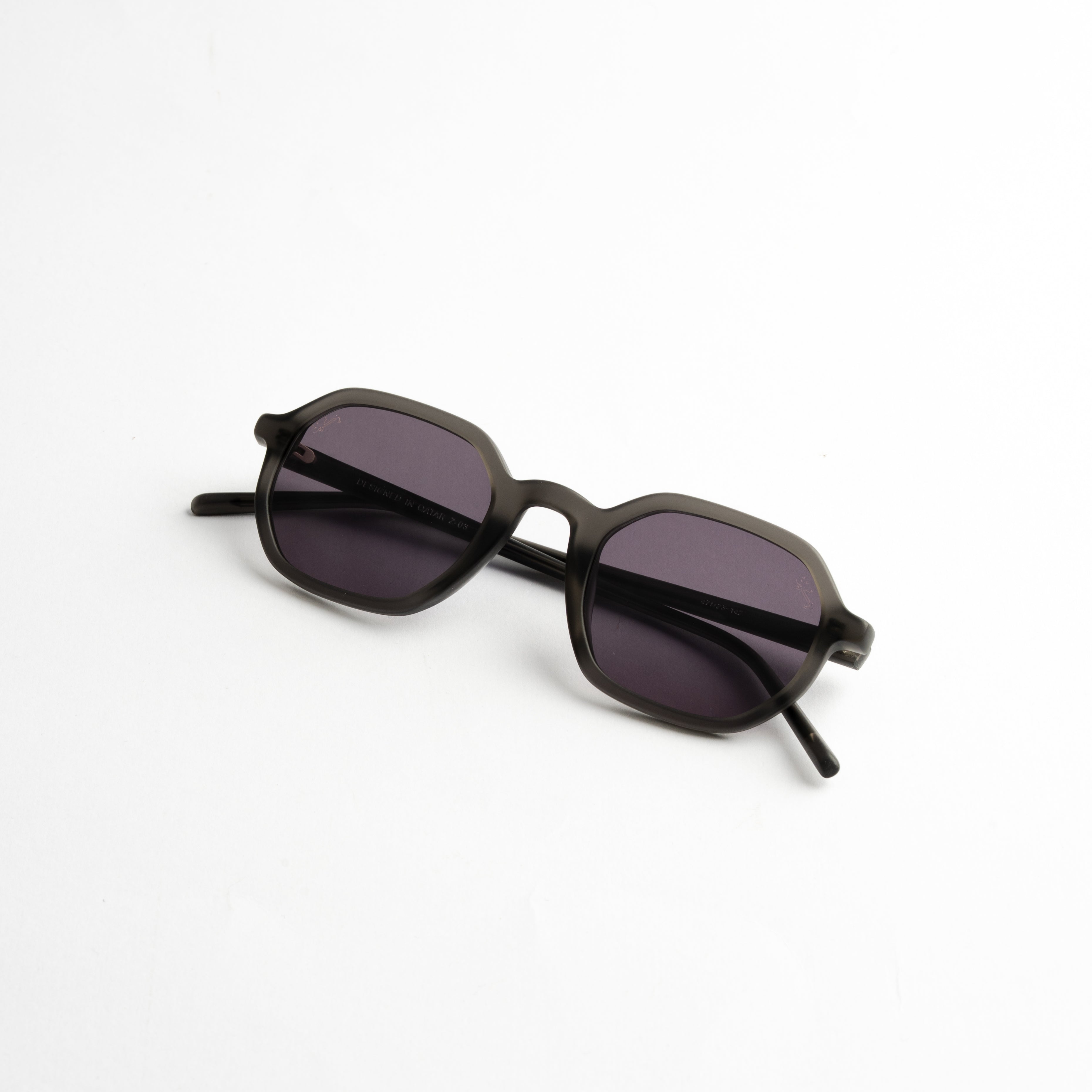 TRANSPARENT CHARCOAL ACETATE SUNGLASSES